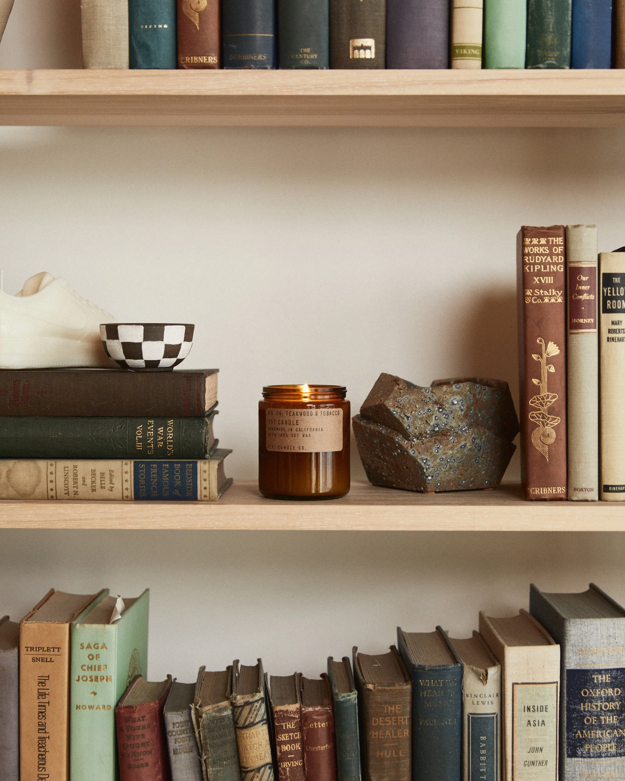 P.F. Candle Co. 7.2oz Standard Jar Candle - Teakwood & Tobacco